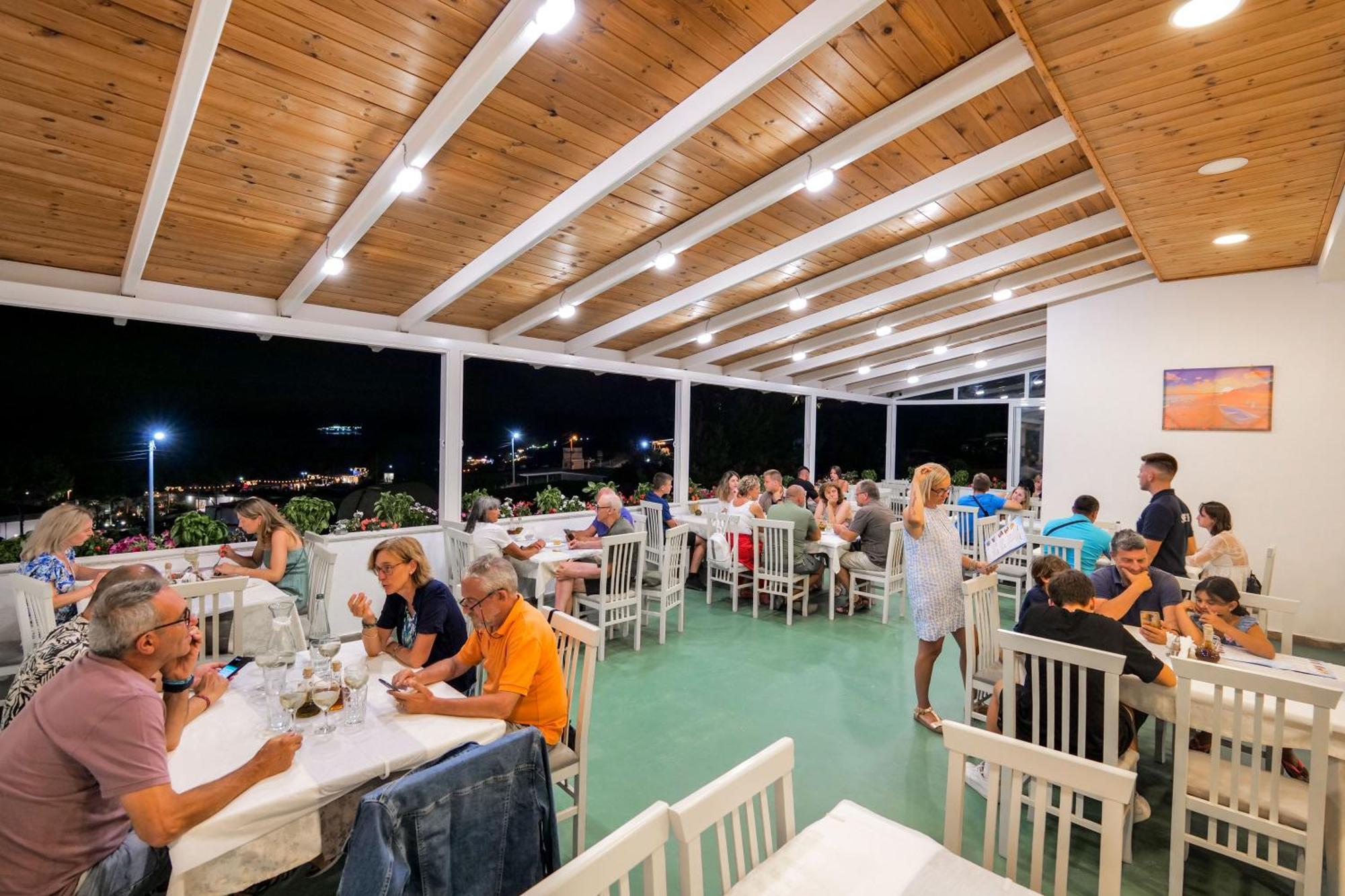 Hotel Afa Ksamil Eksteriør bilde